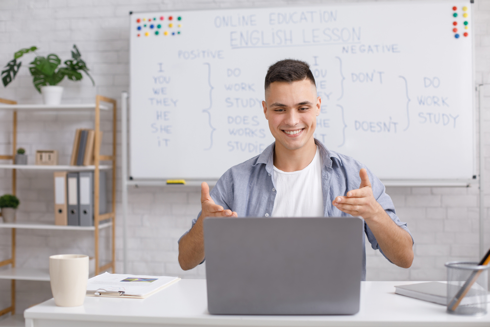 想提升英語口語跟聽力?空中英語教室有用嗎?